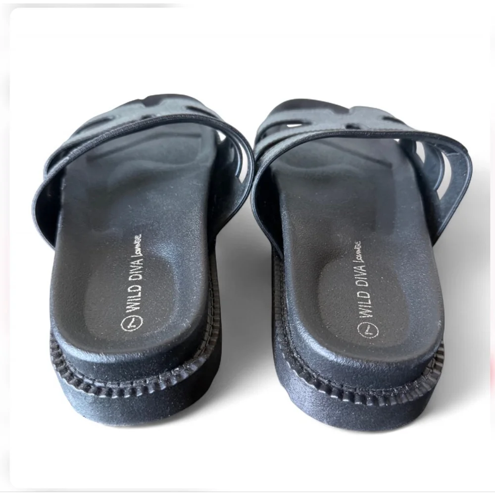 Wild Diva Black Slide Sandals Size 7 Double Strap Comfort Slides - Picture 3 of 4
